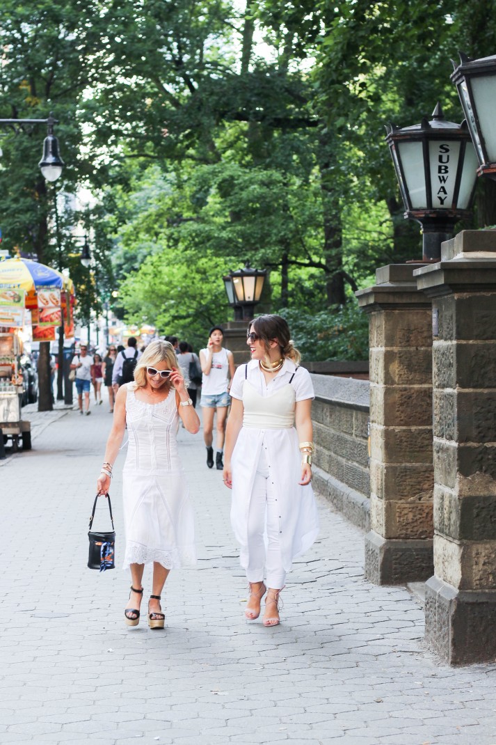 how to wear all white